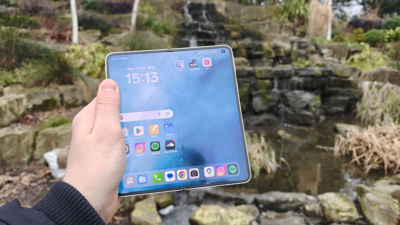The Oppo Find N5 inner display, waterfall in background