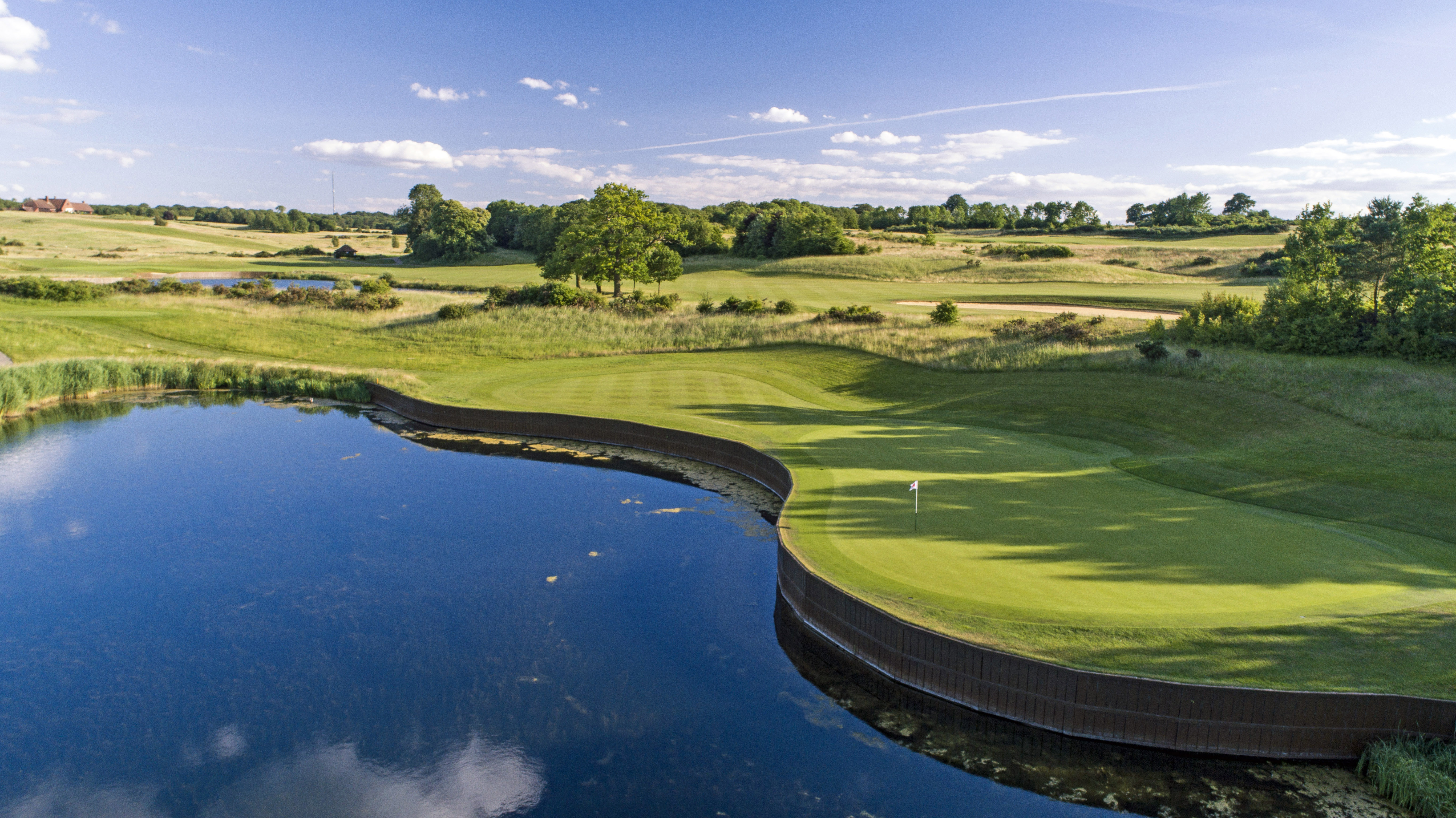London Club - International Course, Hole 12