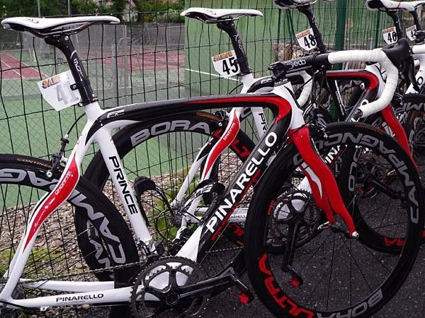 As compared to the Paris FP Carbon, the Prince FP Carbon boasts a noticeably more cohesive look.