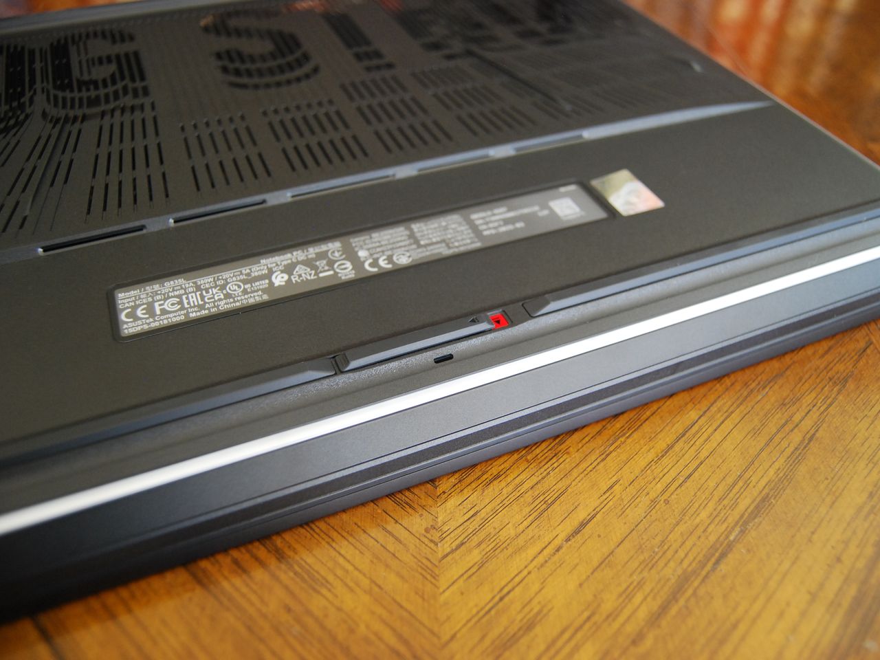 ASUS ROG Strix SCAR 18 (2025)