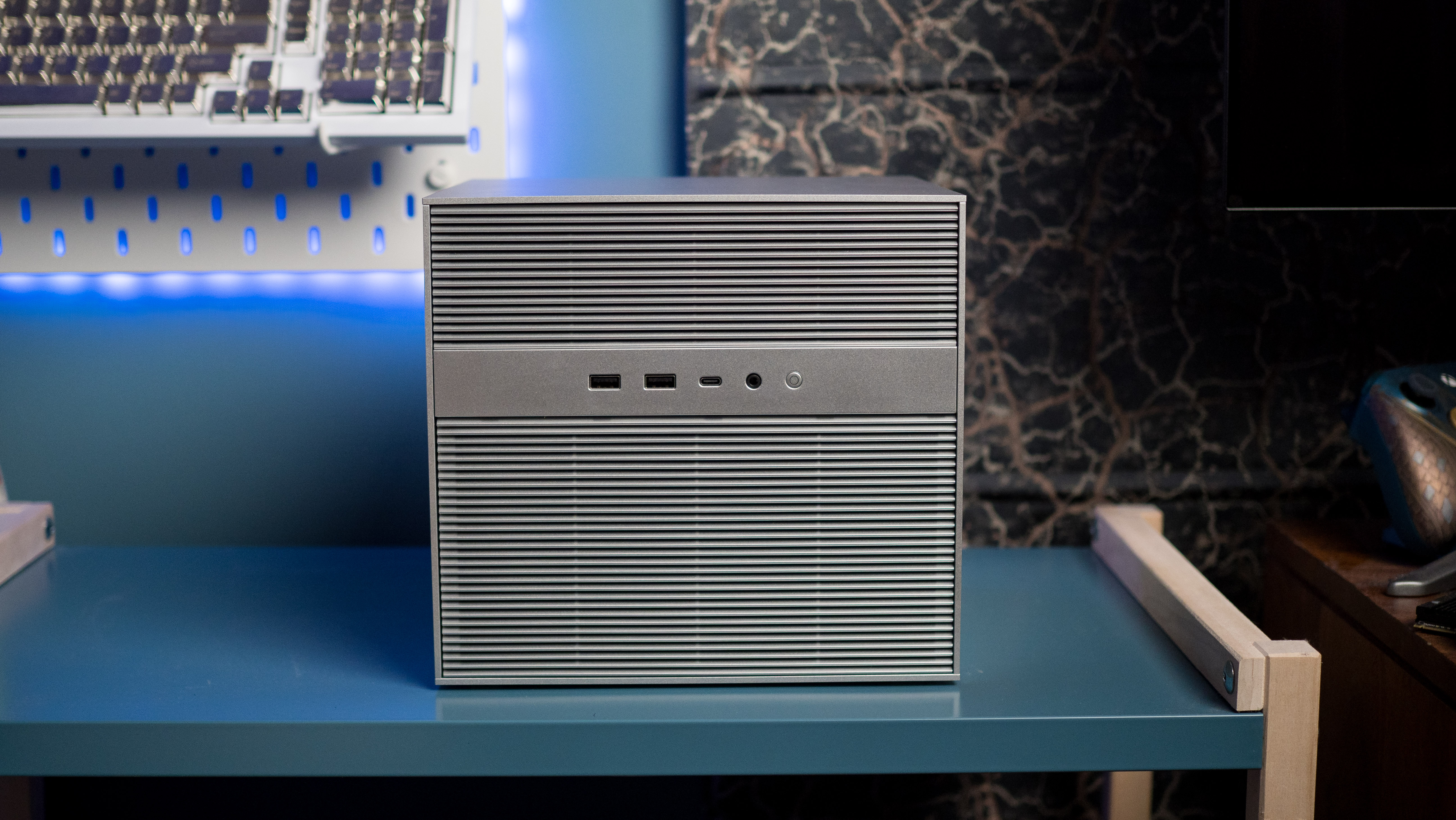 ZimaCube 2 6-bay NAS review on Android Central