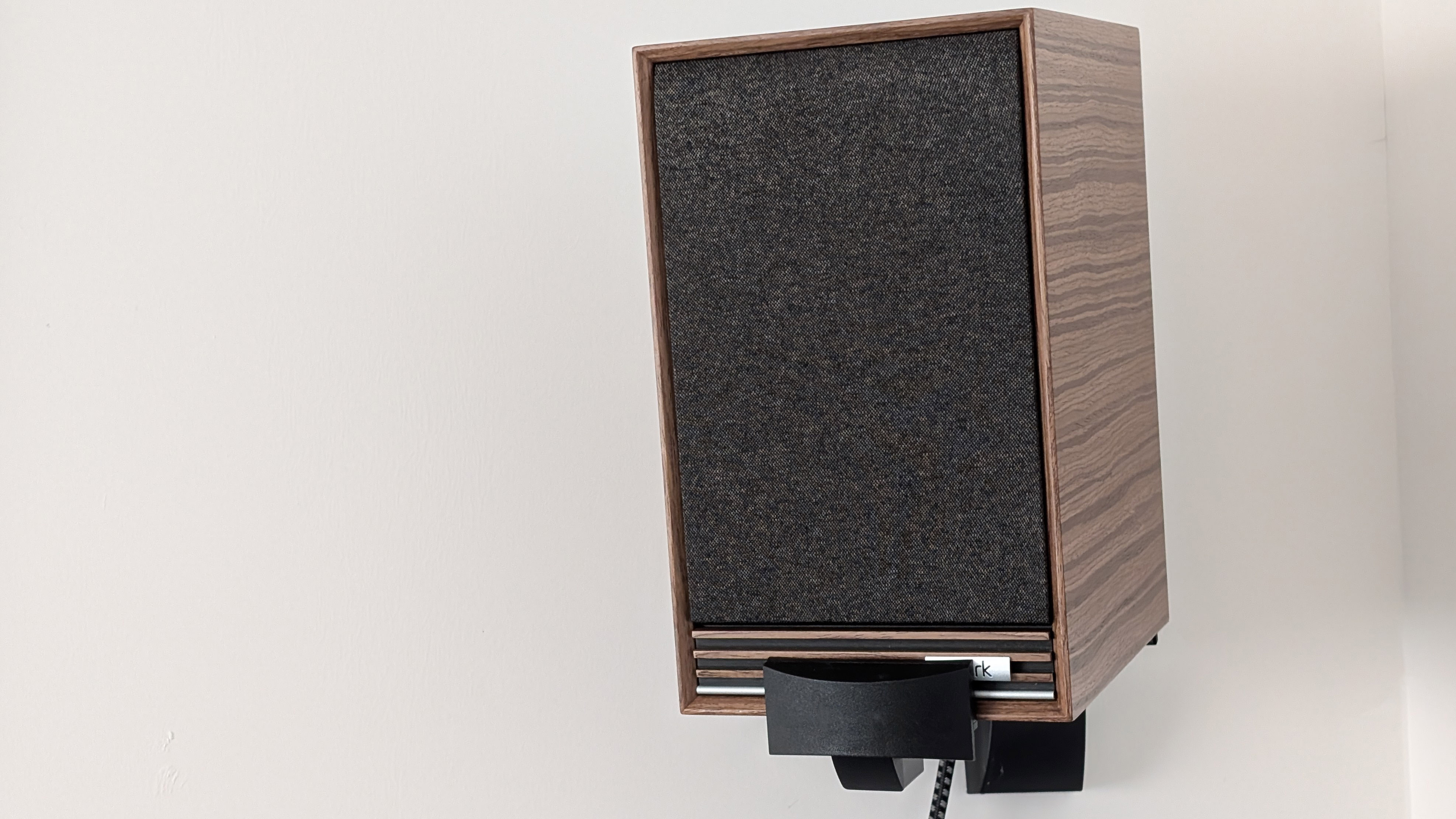 Ruark R610 and Sabre-R speakers
