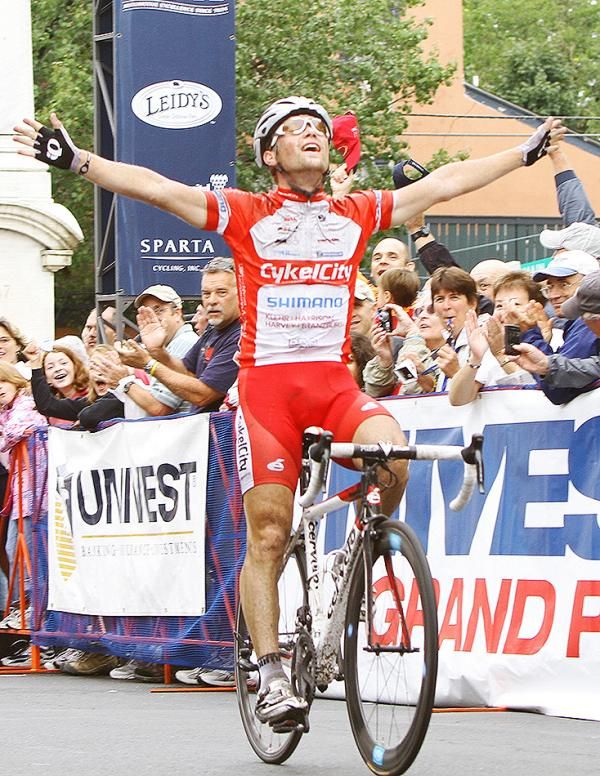 Johan Lindgren (Team Cykelcity) thrilled to win today's race.