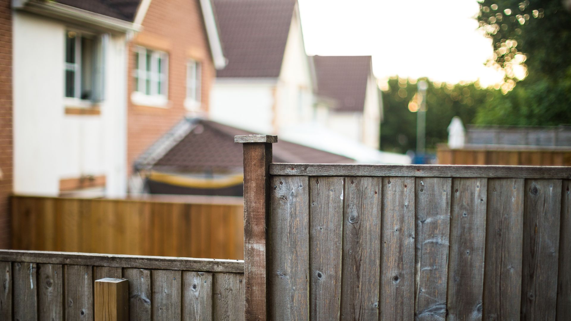 picture of boundary fence on row of terrace houses