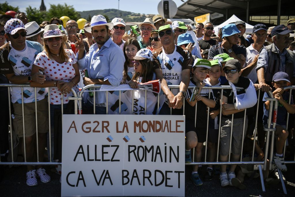 Roman Bardet had plenty of fans on stage 15