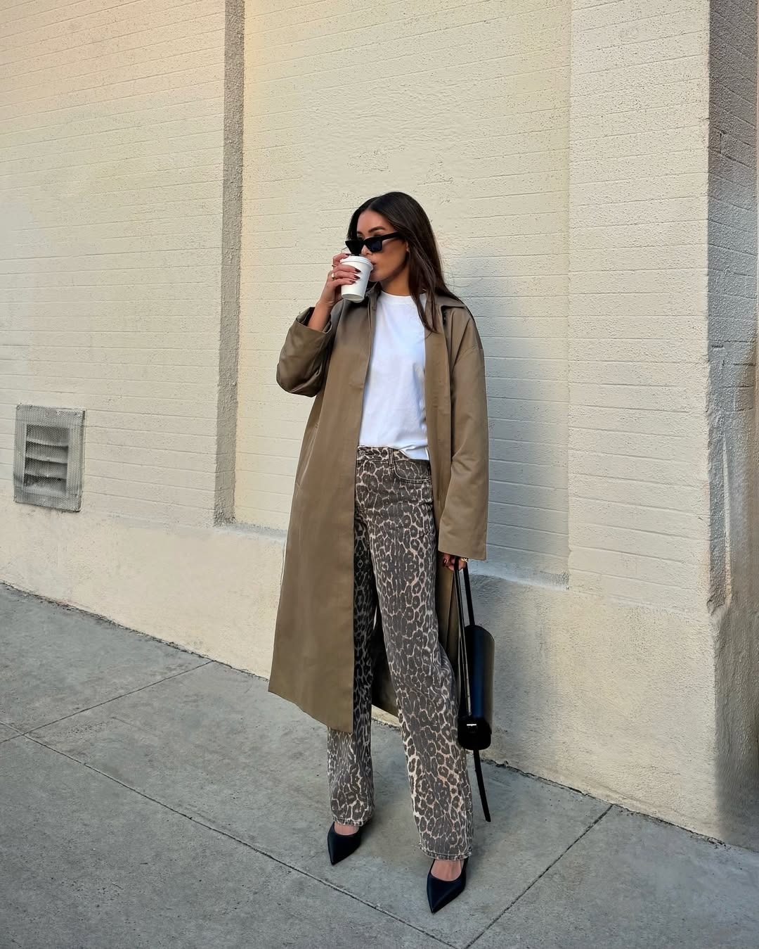 fashion people in fall outfits