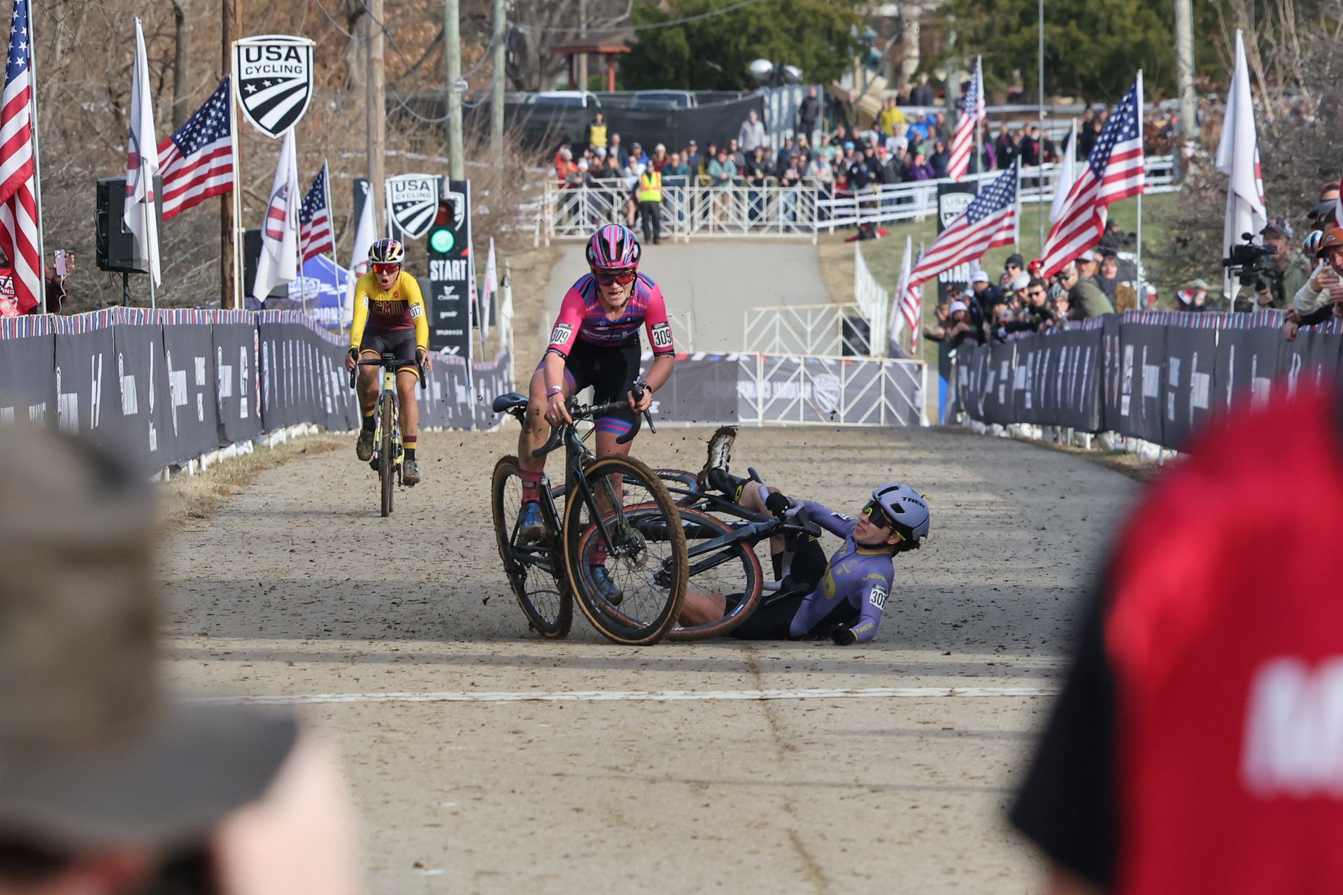 US Cyclocross Nationals Katherine Sarkisov crashes at finish line with