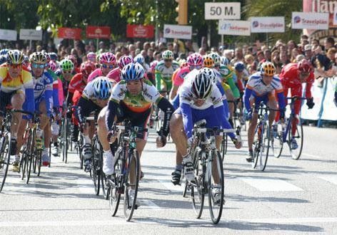 Vicente Reynes flexing his muscles in Majorca