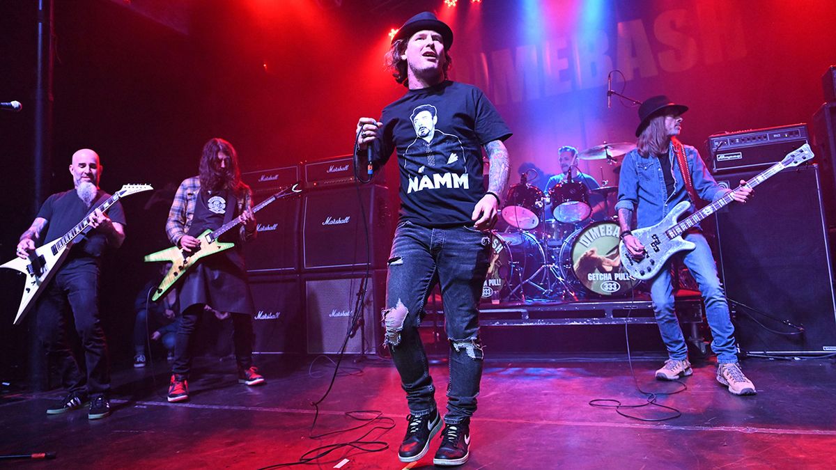 Corey Taylor and Dave Grohl perform onstage together during 2019 festival. 