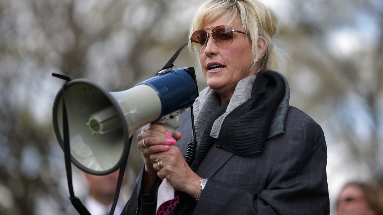 Erin Brockovich monitora i data center AI: oltre 2.700 segnalazioni negli USA