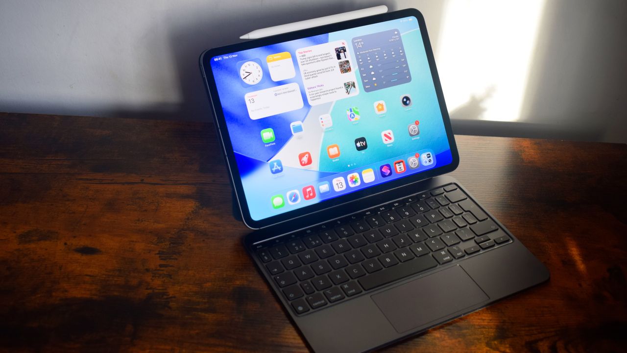 Apple M5 iPad Pro on a desk