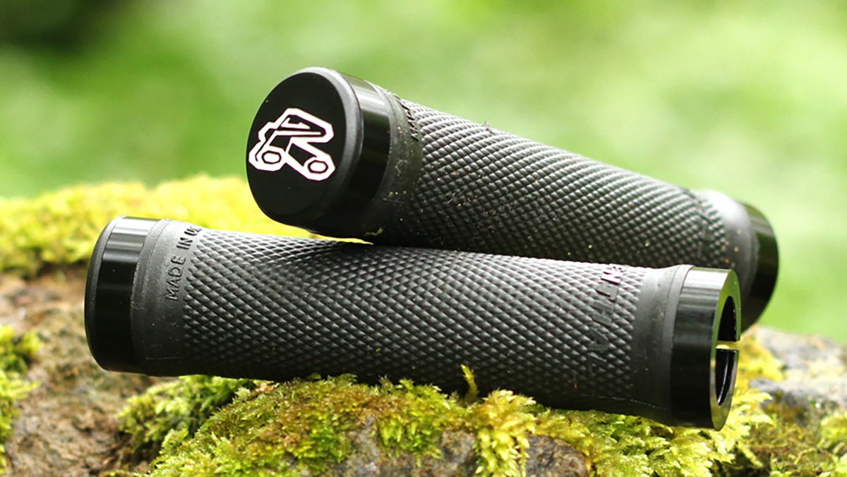 thumbnail image 2 of RENTHAL Open End Trials Bike Grips – Medium Compound – Perfect For Bar End Plugs – UK Made 2 of 6