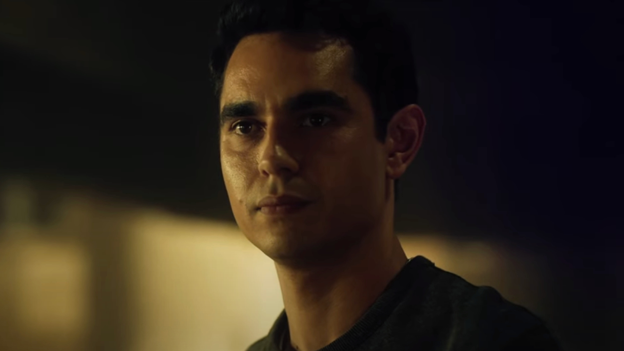 Max Minghella in Spiral