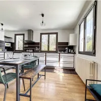 Spacious two-bed ApartmentDistance: