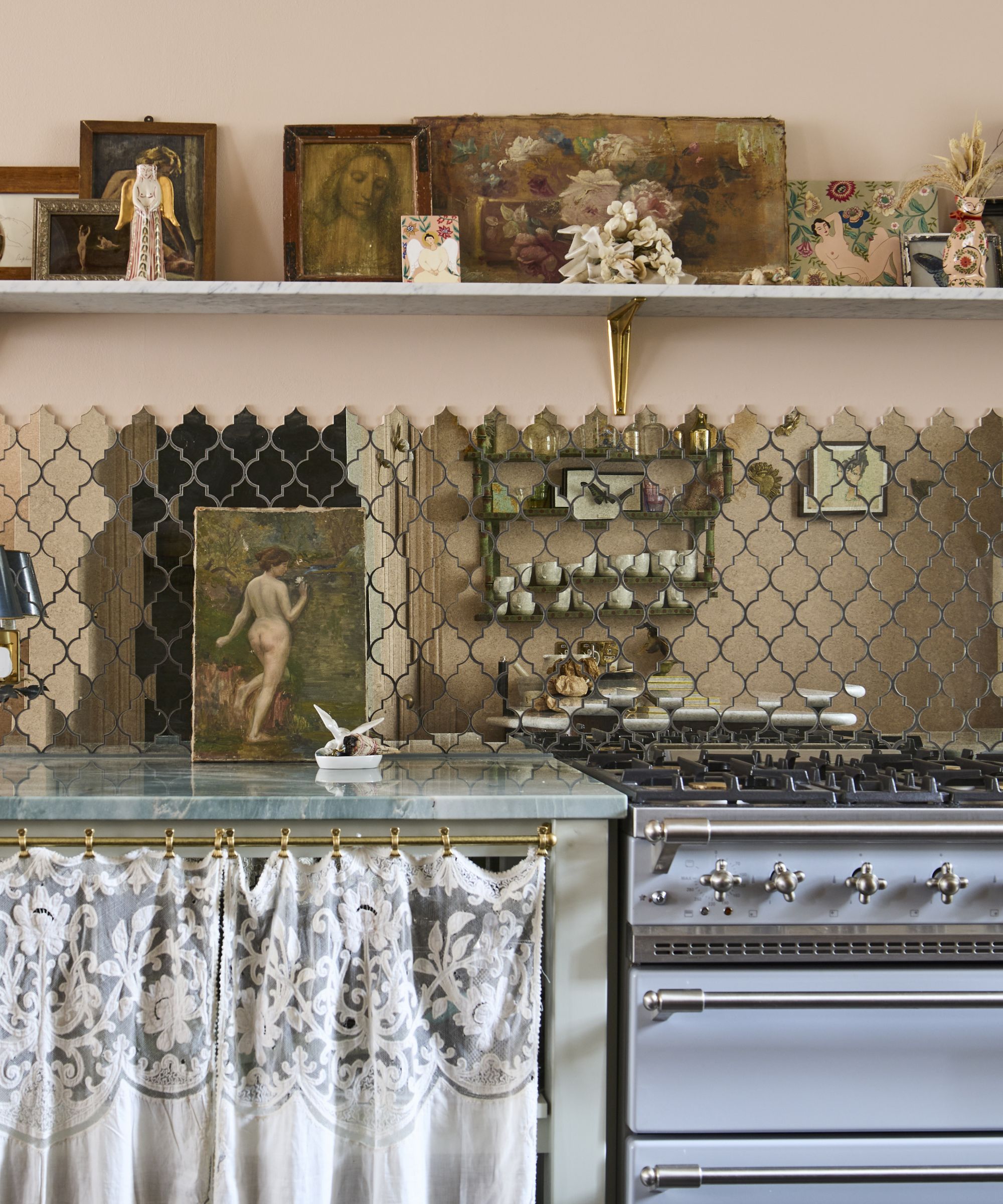 Pearl Lowe's kitchen