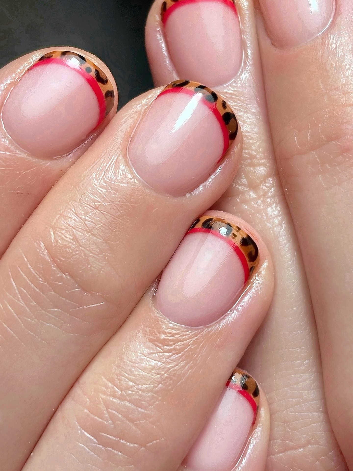 minimalistic nail art