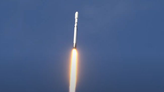 Powerful GOES-U weather satellite launches to orbit atop SpaceX Falcon ...