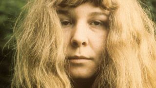 Sandy Denny close-up