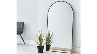 Apartment Arch Leaner Mirror Black