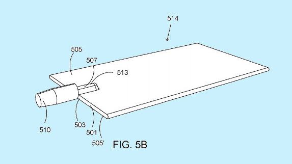 Slide the headphone jack in though and the port expands to accommodate (credit: MSPowerUser / Microsoft)