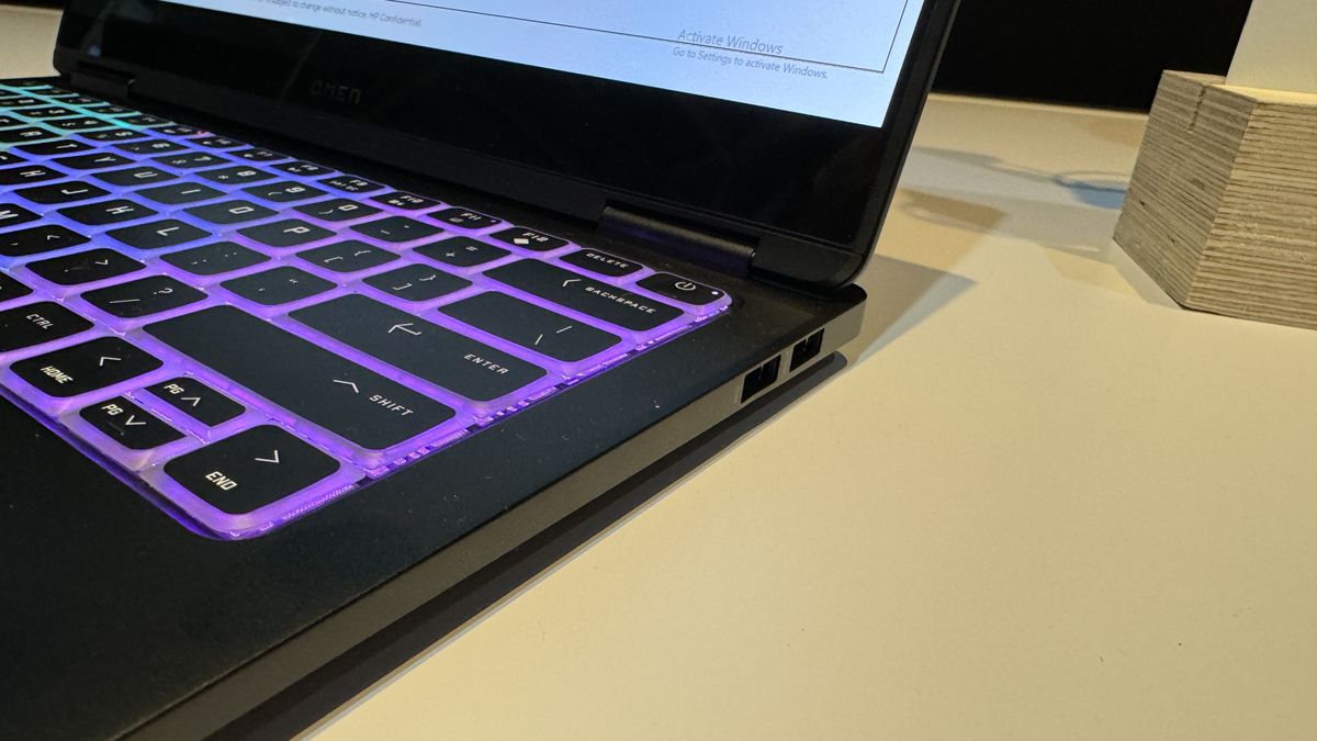 HP Omen Transcend 14
