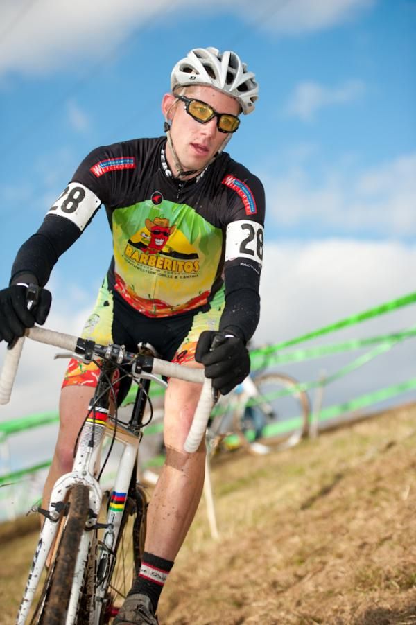 Eric Wondergem races in the pack