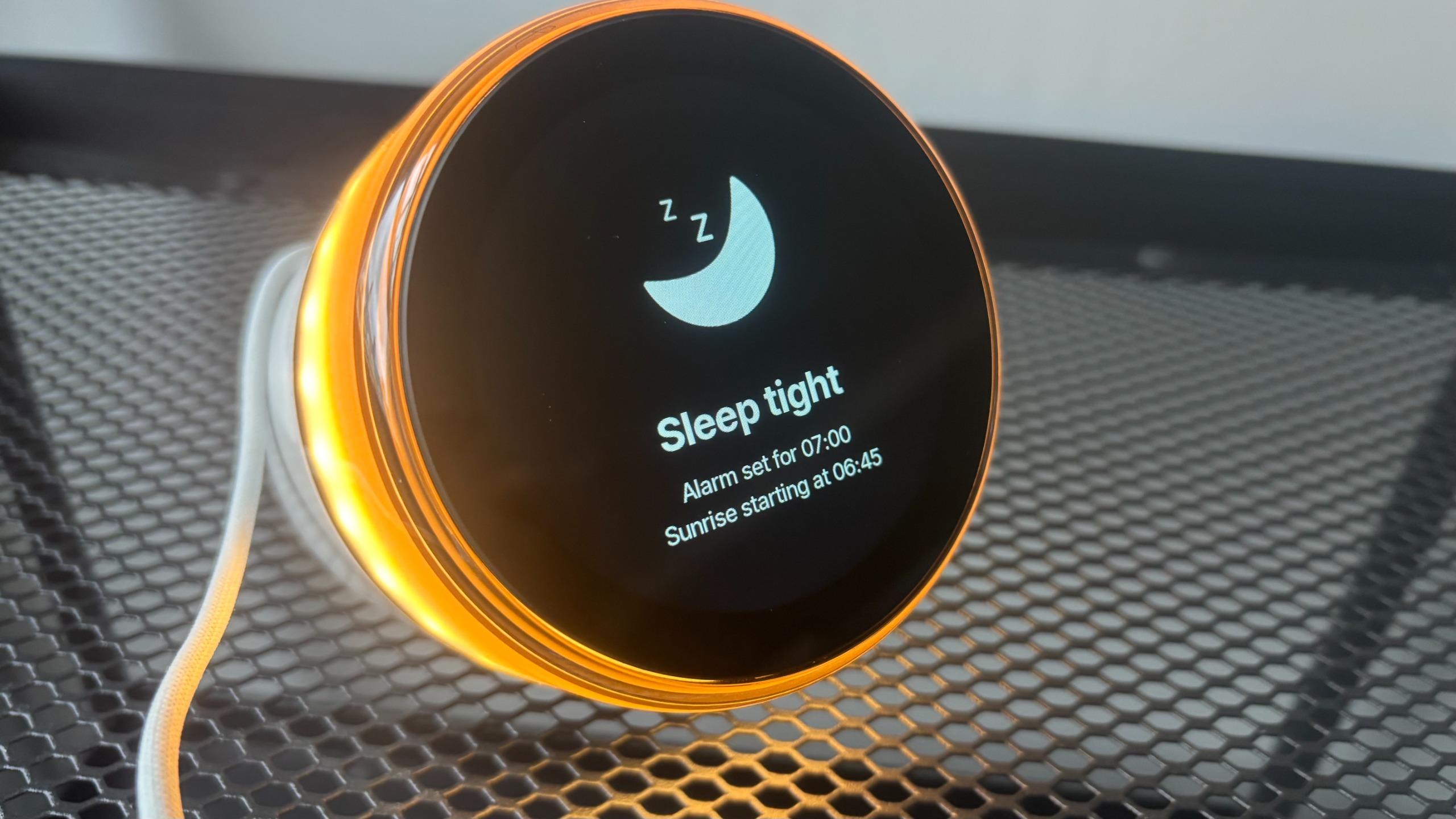 The Ambient Dreamie about to launch into its Sleep Routine feature.