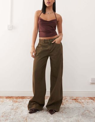 Lioness Baggy Low Waist Jeans in Brown Petrol Wash