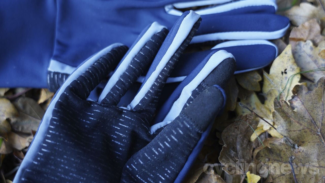 Santini Water Repellent Mid Season Unisex Glove review