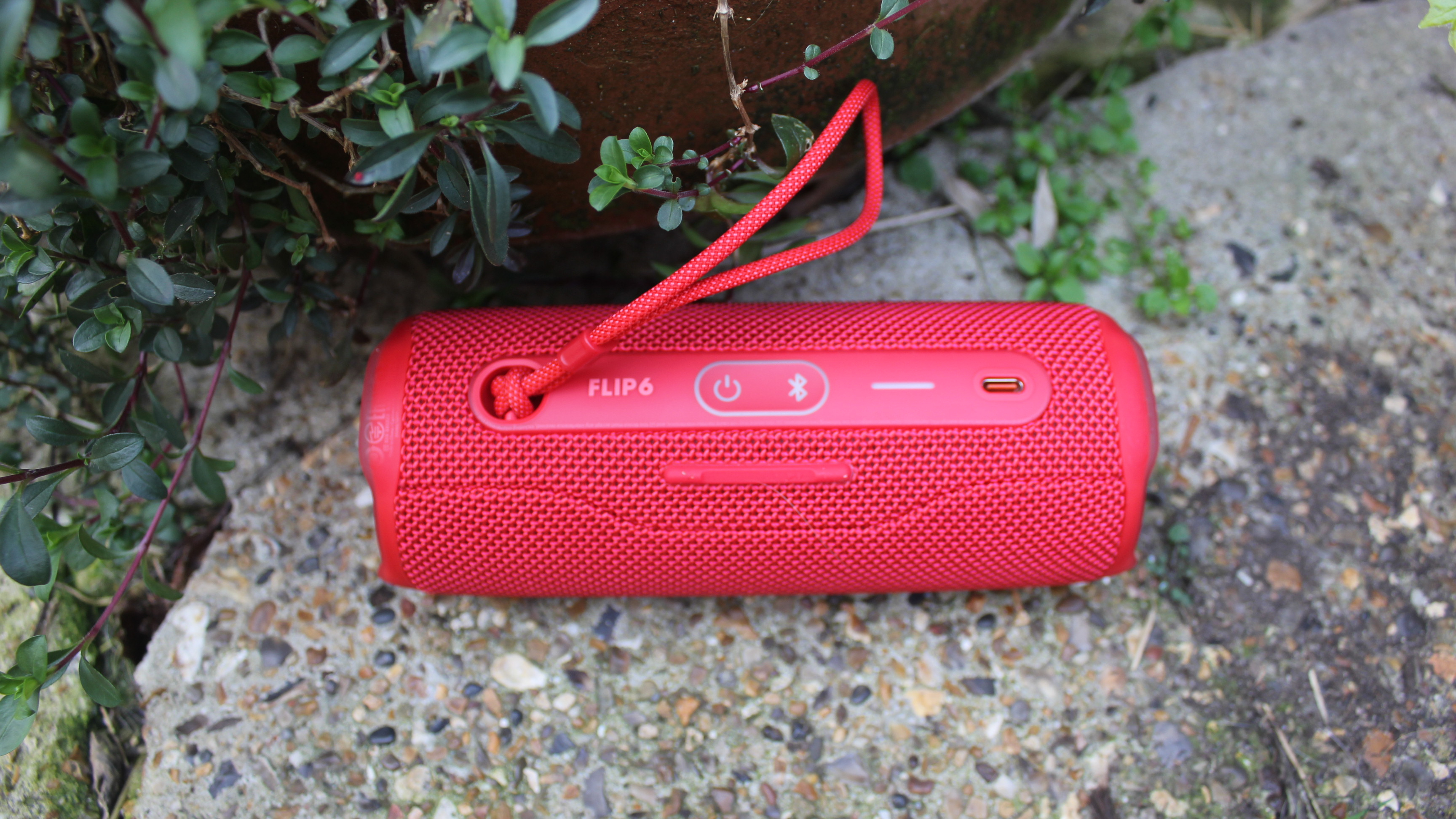 jbl flip 6 bluetooth kaiuttimen painikkeet