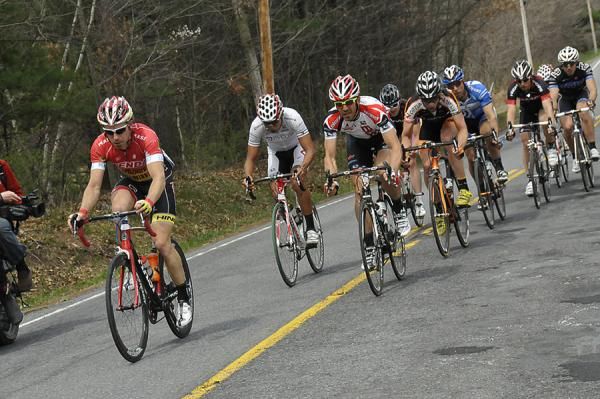 Kenda rider rotates on the front