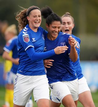 Everton’s Valerie Gauvin (centre) celebrates scoring her side’s second goal