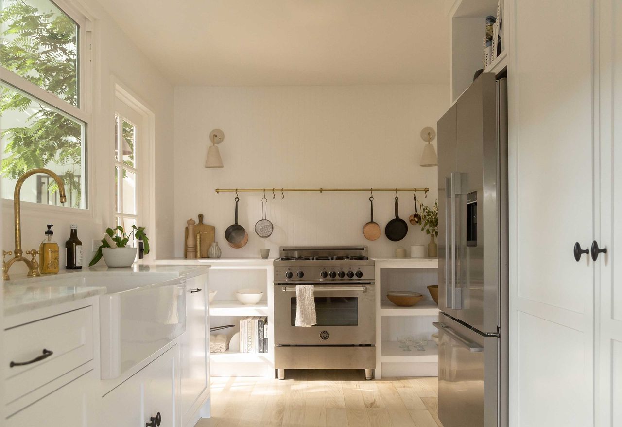 7 Ways to Maximize Kitchen Storage Without Adding Cabinets | Livingetc