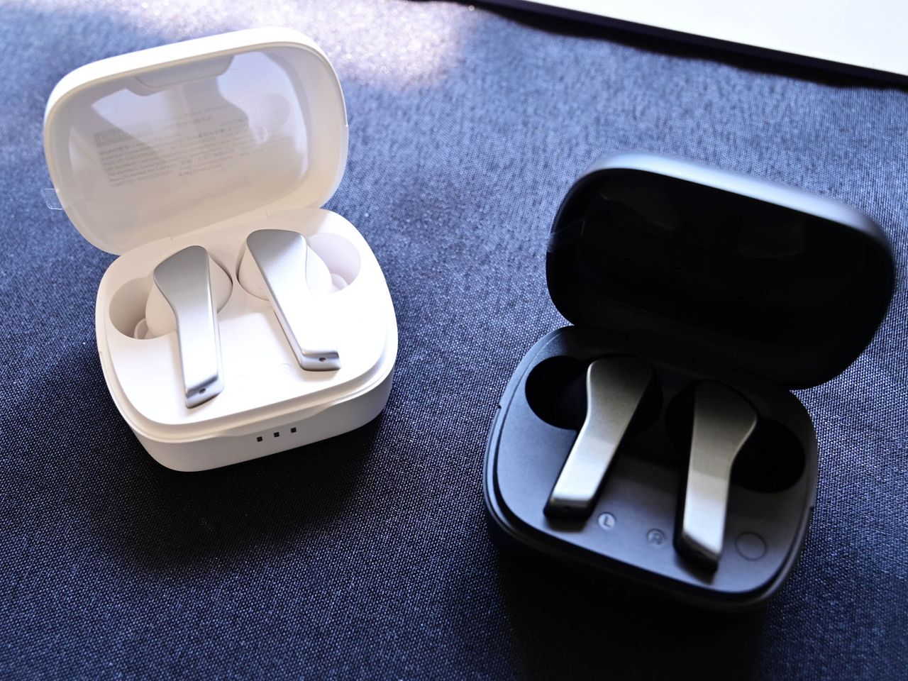 Lenovo Smart Wireless Earbuds