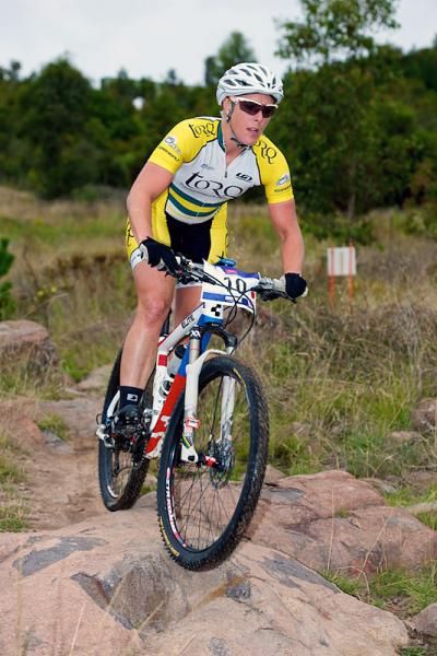Katherine O'Shea held on to 2nd place in front of a fast finishing Jenny Fay,