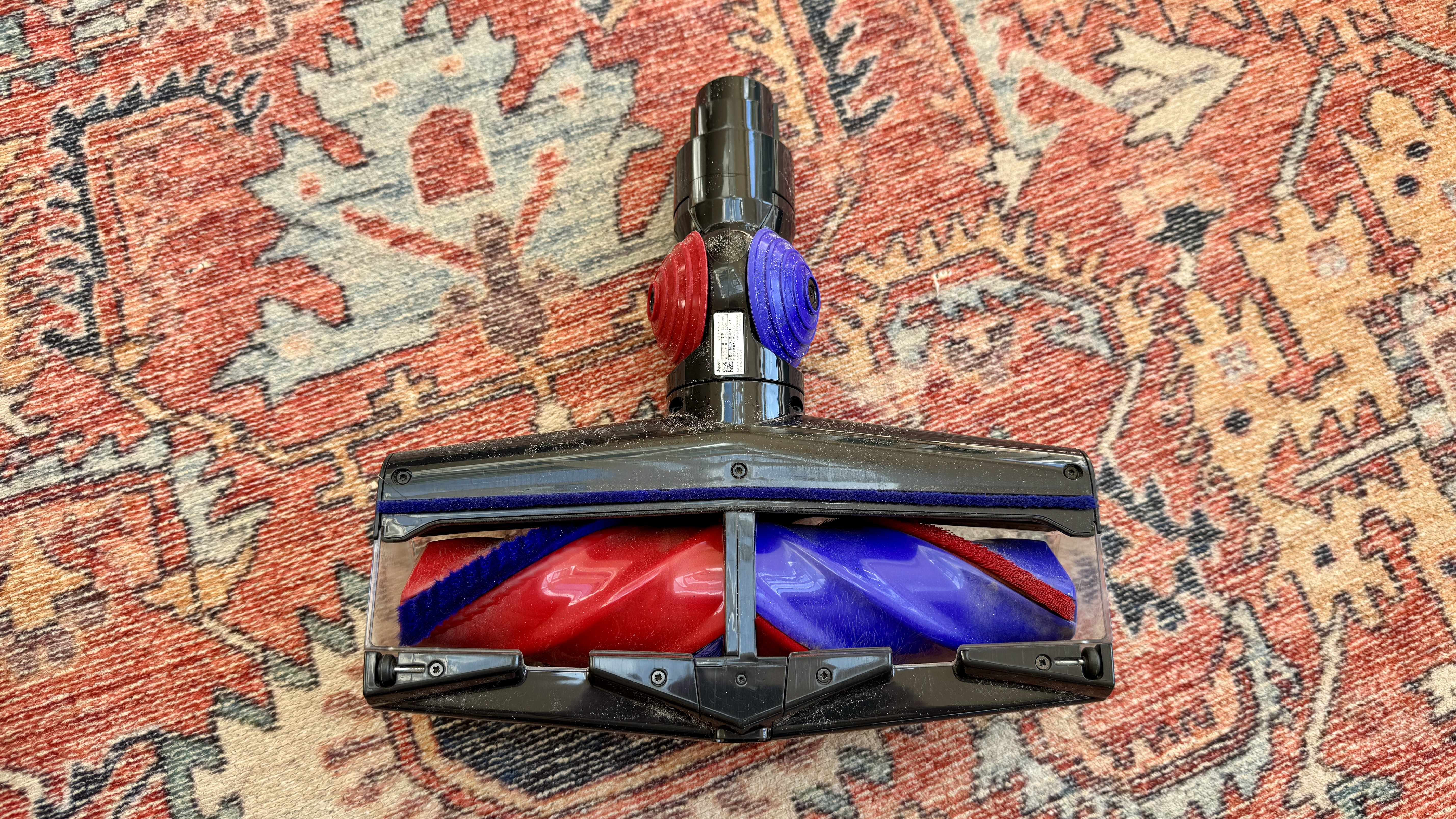 Dyson v10 Konical + Auto-empty Dok test and review