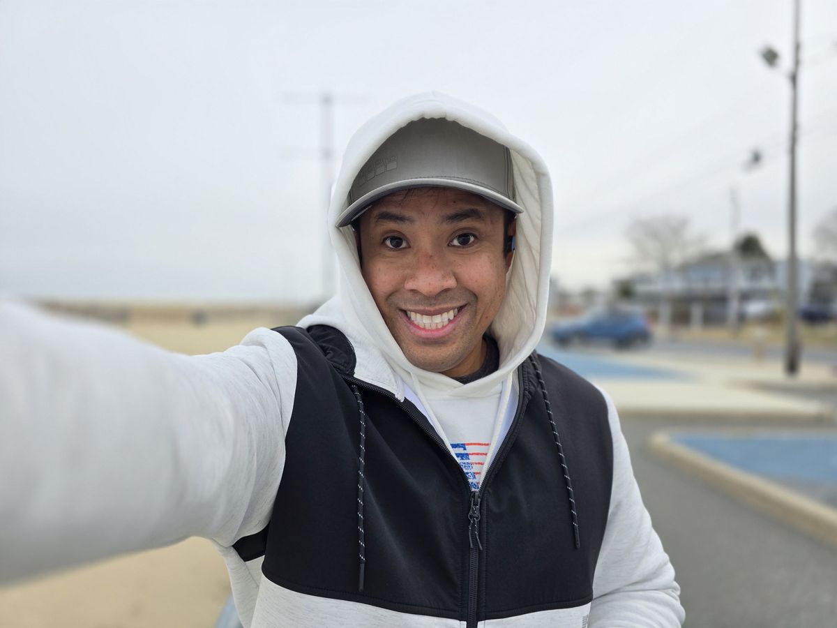 Samsung Galaxy S24 Ultra portrait sample.