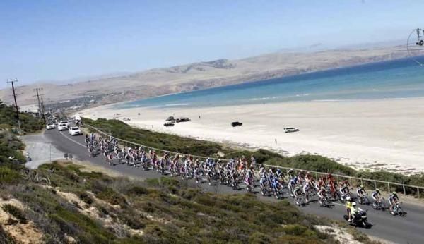 The race hugged the coastline during stage 5.
