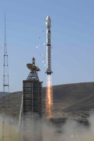 China Launches New Earth-Watching Satellite