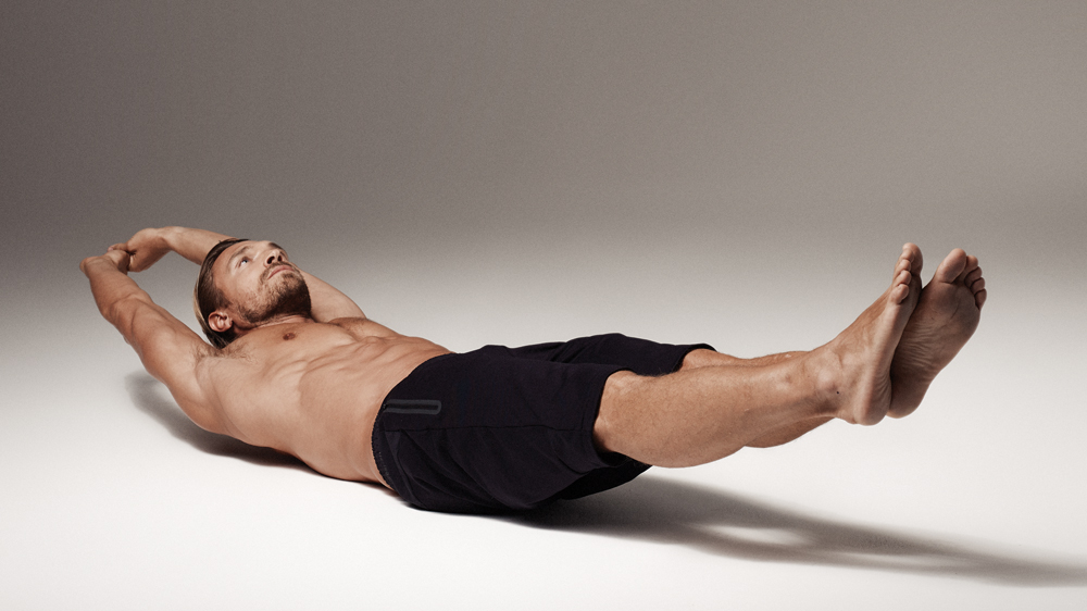 This 4-move abs workout for beginners strengthens your core in just 20  minutes