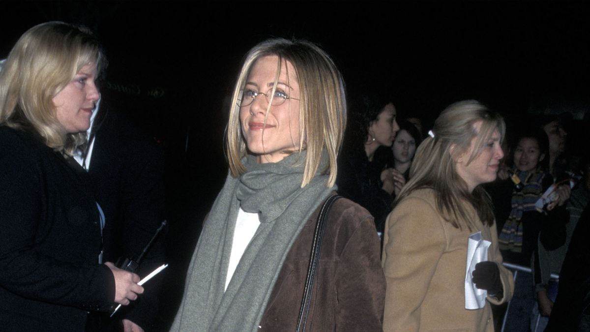 5 Shoe Trends Jennifer Aniston Started Wearing in the '90s That Present-Day Fashion People Are Fully Obsessed With
