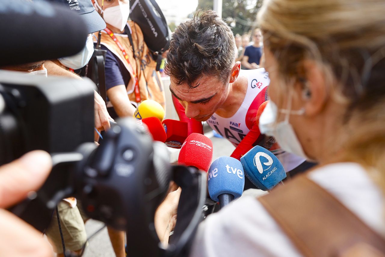 Vuelta Espana 2022 - 77th edition - 10th stage - Elche - Alicante 30,9 km - 30/08/2022 - Juan Ayuso (ESP - UAE Team Emirates) - photo Luis Angel Gomez/SprintCyclingAgency&Acirc;&copy;2022