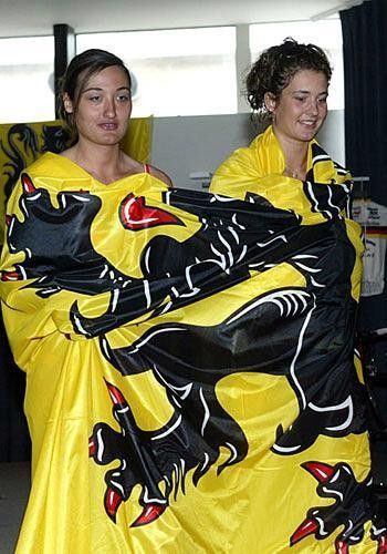 All Vlaanderen all the time (Sharon Van Dromme and Evy Van Damme)