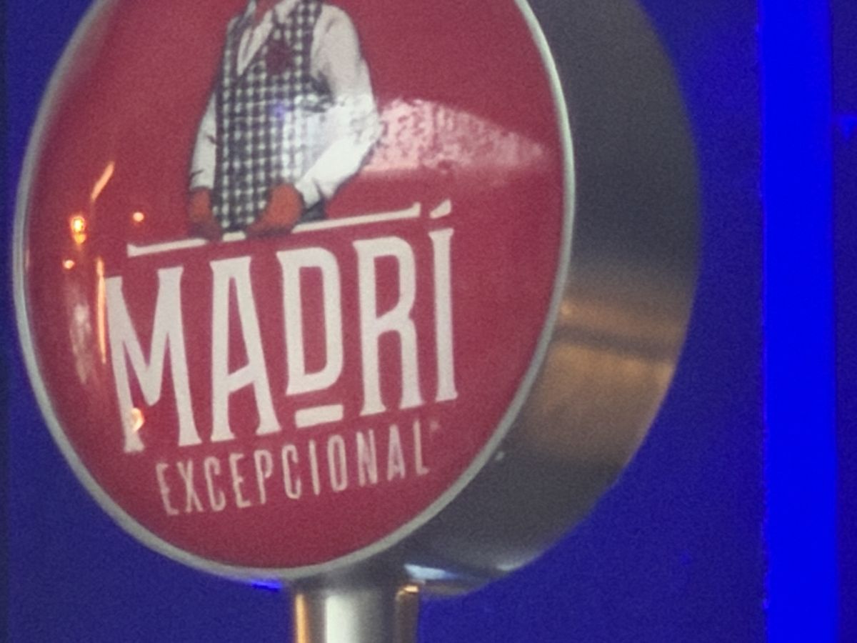 iPhone 17 Pro camera sample showing bar scene at 16x zoom