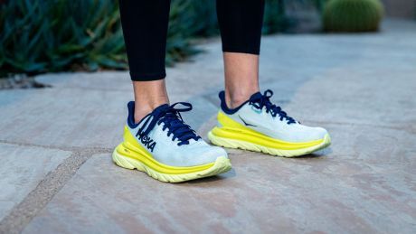 hoka-one-one-mach