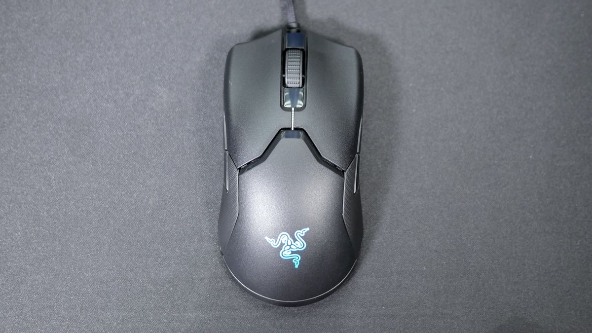 Razer Viper 8K gaming mouse review | Laptop Mag