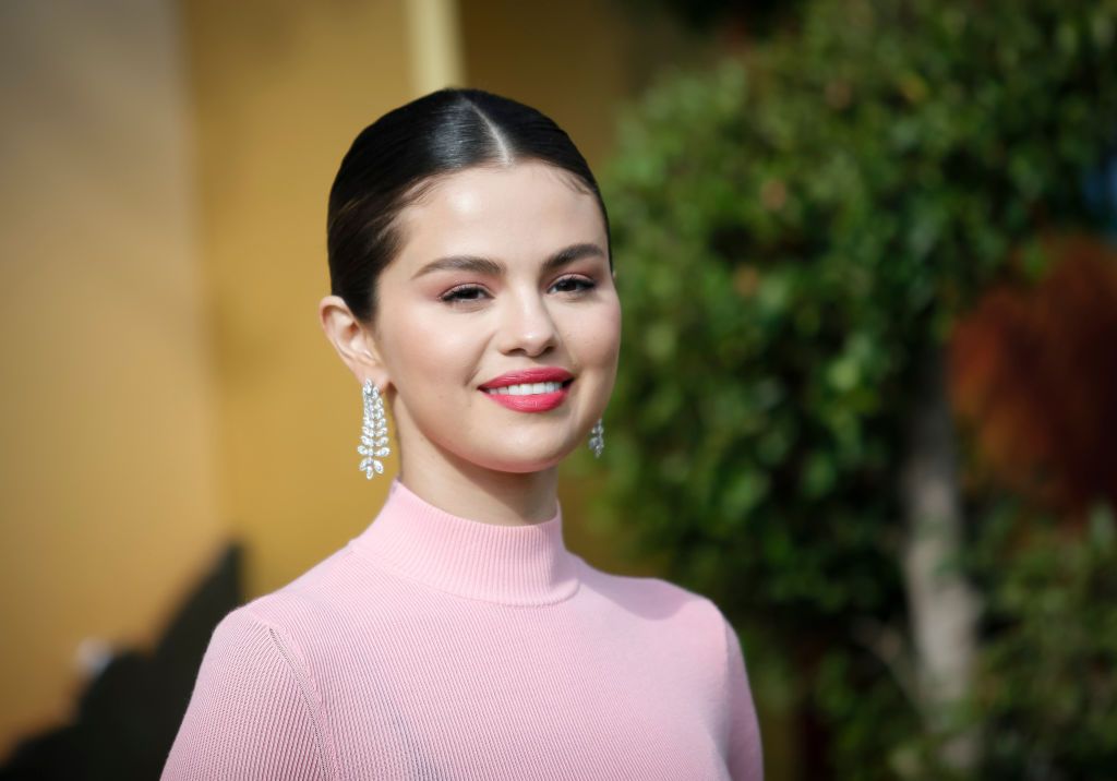 WESTWOOD, CALIFORNIA - JANUARY 11: Selena Gomez attends the Premiere of Universal Pictures&#039; &quot;Dolittle&quot; at Regency Village Theatre on January 11, 2020 in Westwood, California. (Photo by Tibrina Hobson/FilmMagic)