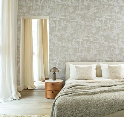 A Feng Shui Expert Explains How to Arrange a Bedroom That Is