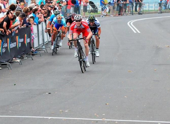 The front group wind up for the sprint