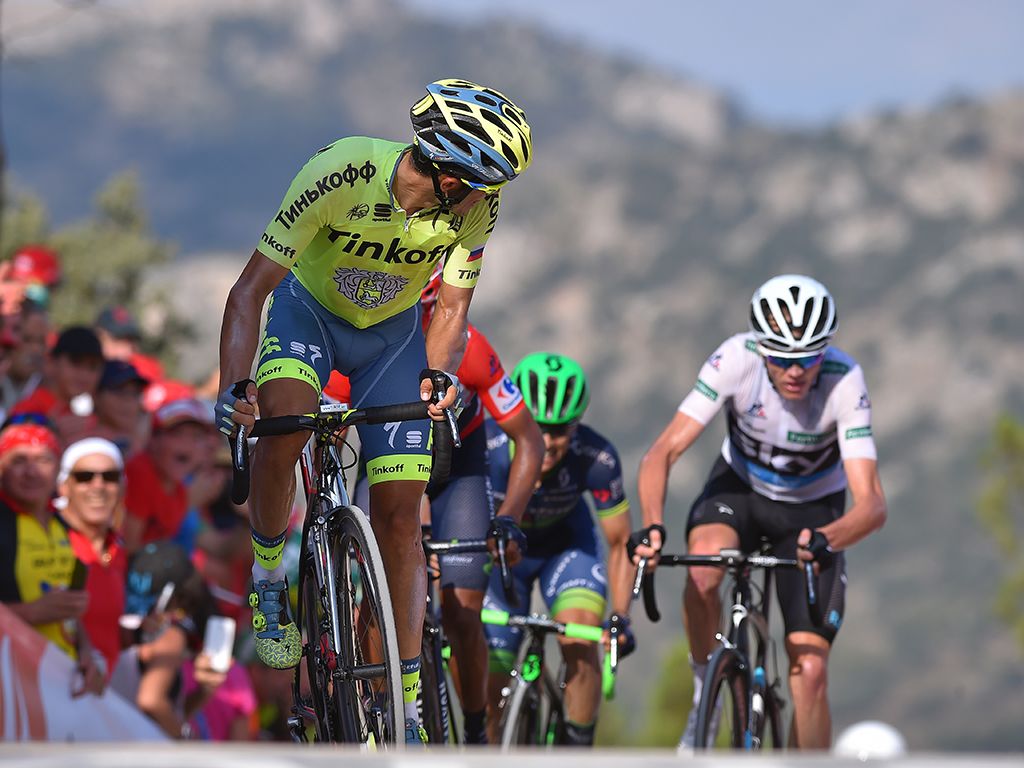 Contador leads a select GC group up the steep uphill finish on stage 17